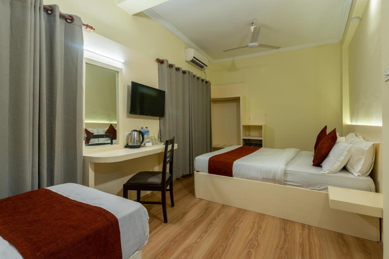 Hotel Peaceland Lumbini Buitenkant foto