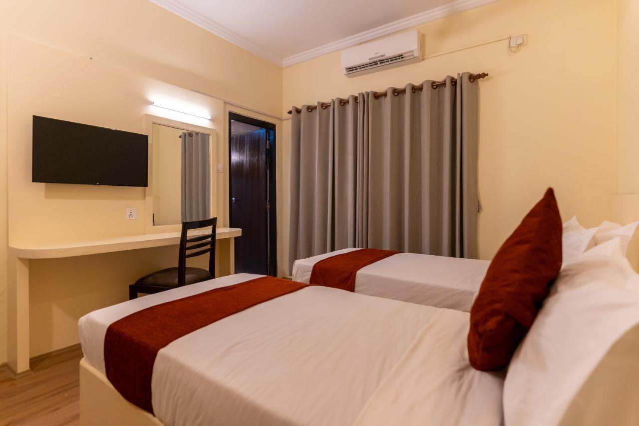 Hotel Peaceland Lumbini Buitenkant foto