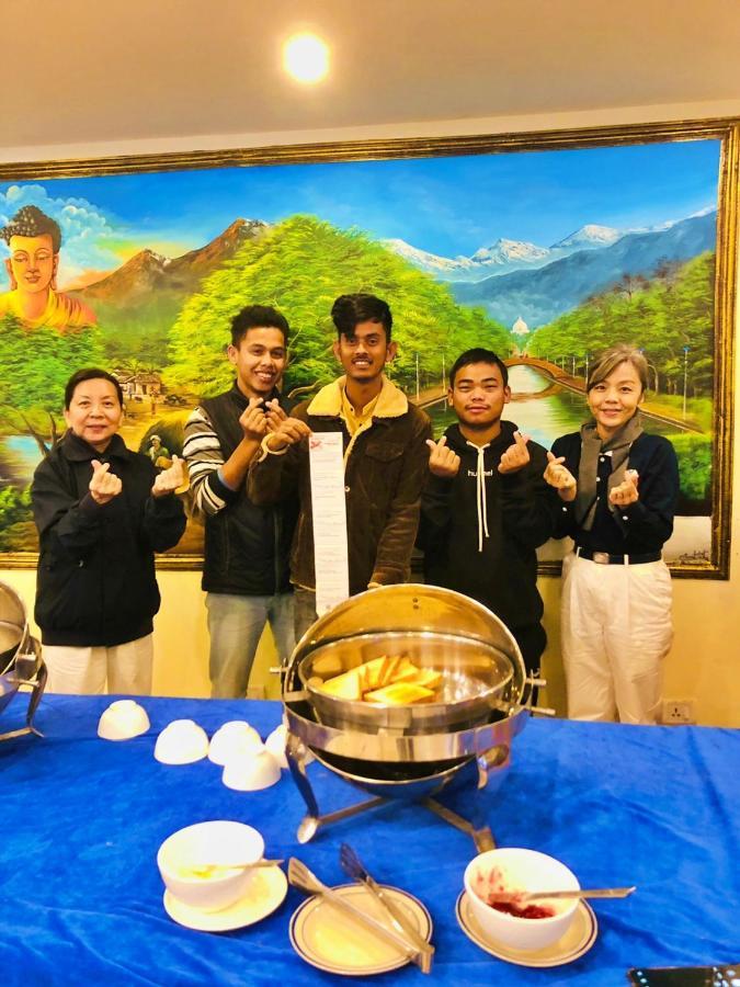 Hotel Peaceland Lumbini Buitenkant foto
