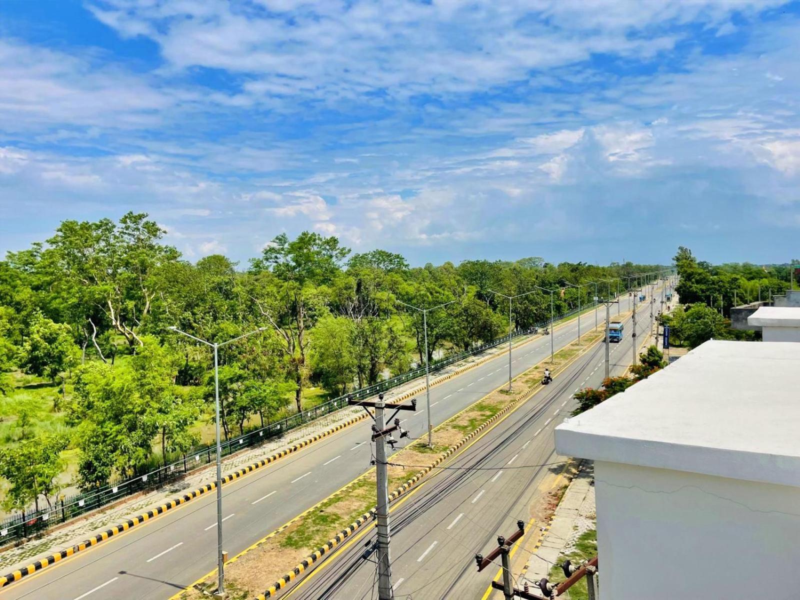 Hotel Peaceland Lumbini Buitenkant foto