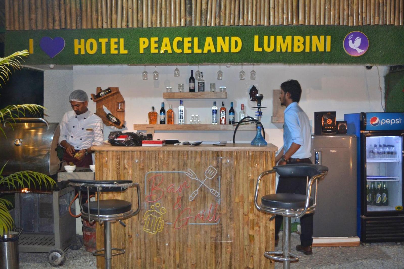 Hotel Peaceland Lumbini Buitenkant foto